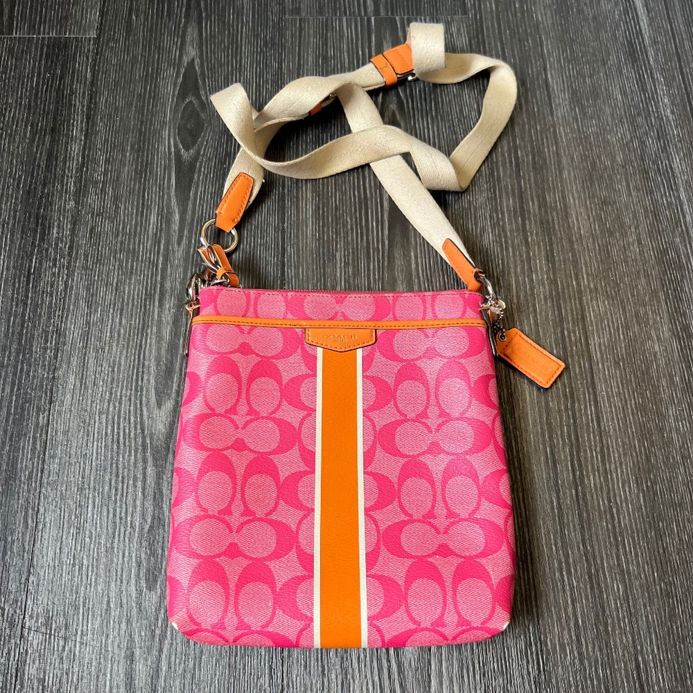 Coach Signature Crossbody Bag – Pink & Orange with Canvas Strap